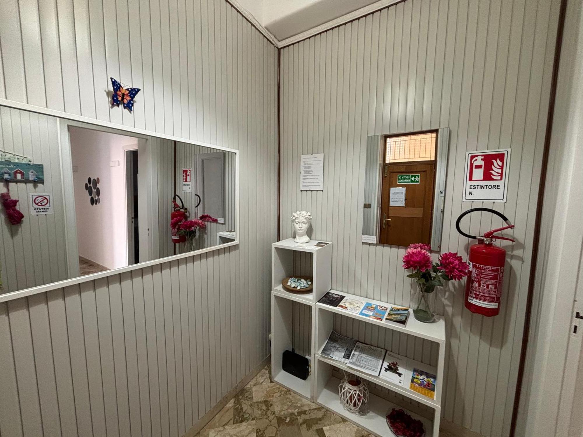 트라파니 Casa Del Grillo, In Centro, A 50M Dal Mare 아파트 외부 사진